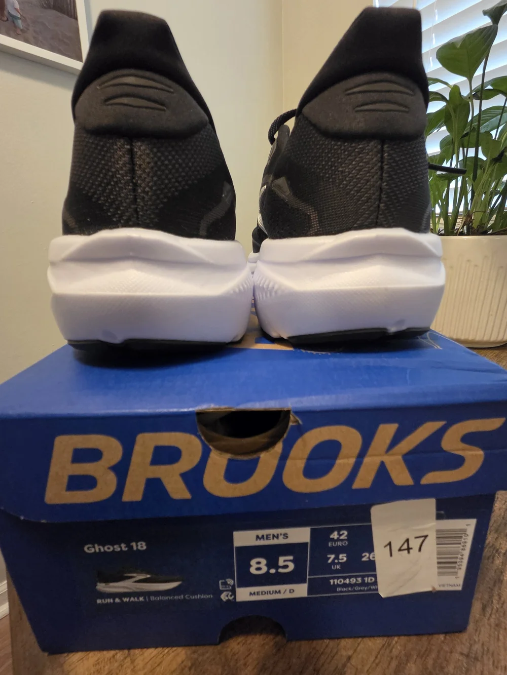 Brooks Men's Ghost Running Shoe - Black/White